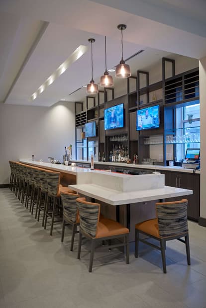 Hilton Garden Inn – Corning Downtown - Interior Bar